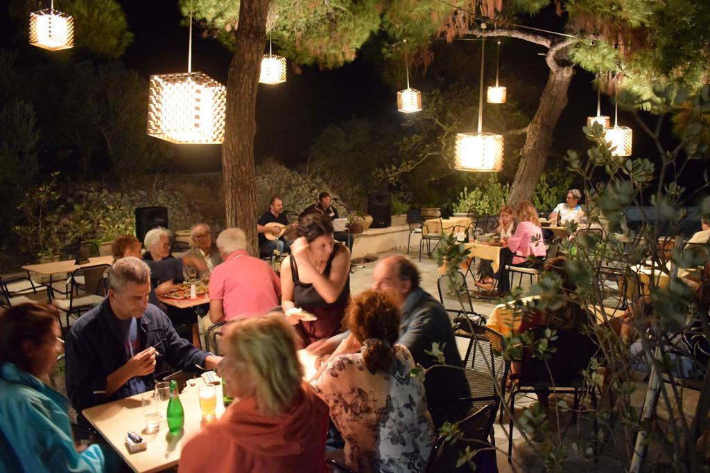 Porfyrousa Traditional Hotel Milopotamos  Luaran gambar