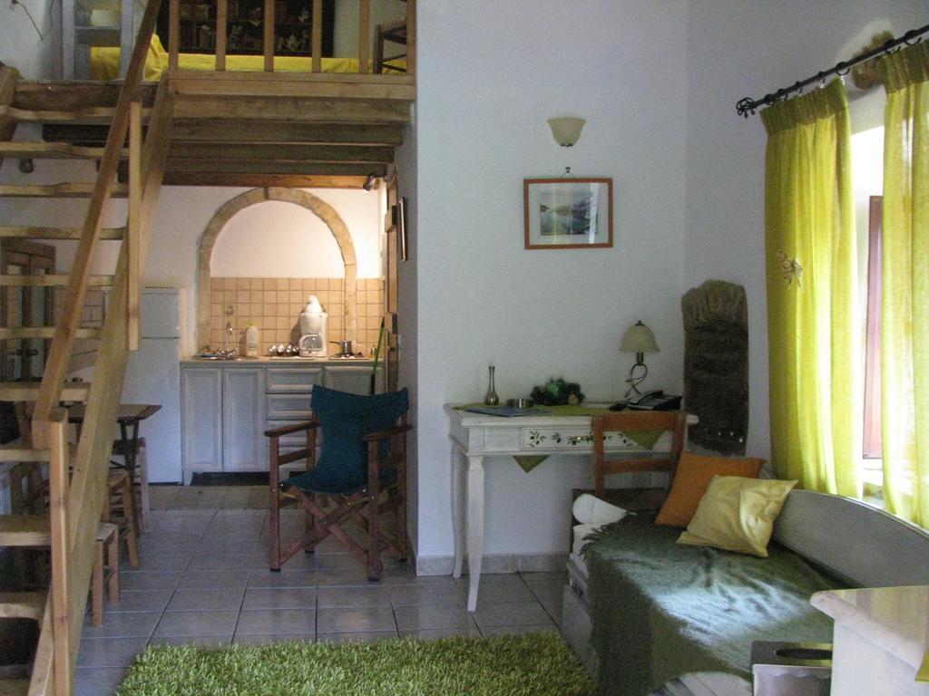 Porfyrousa Traditional Hotel Milopotamos  Luaran gambar