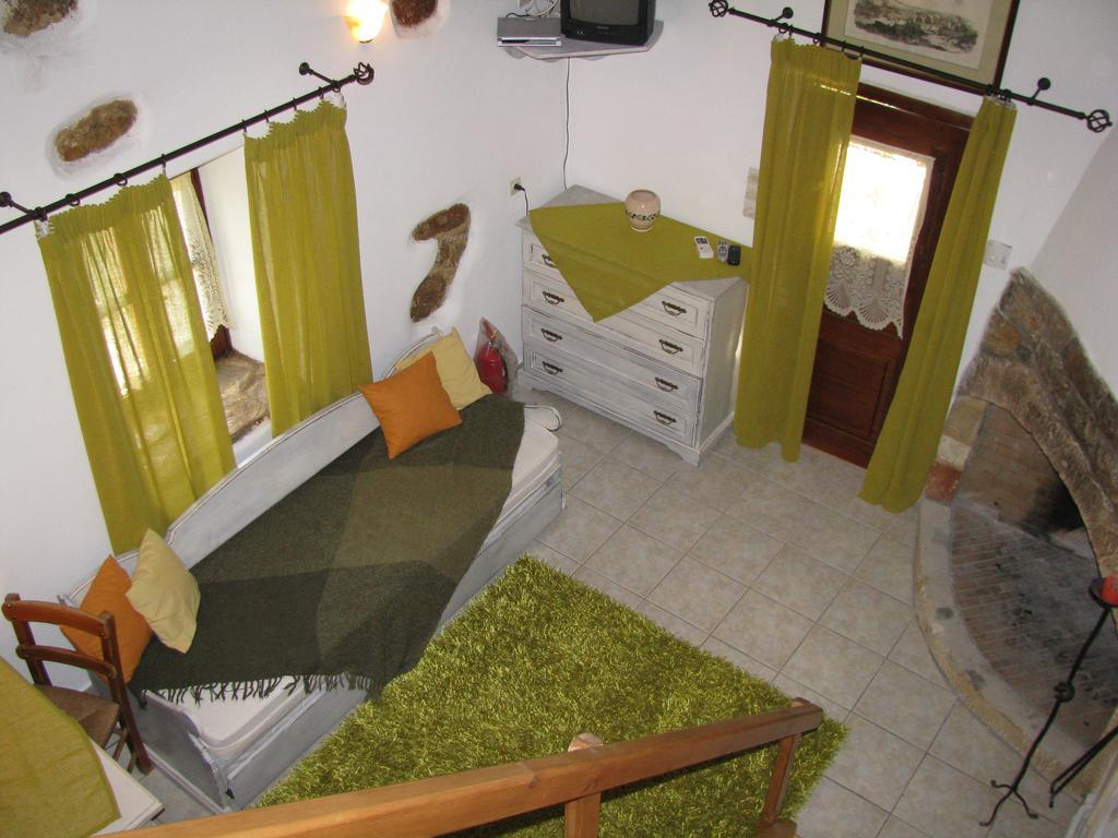 Porfyrousa Traditional Hotel Milopotamos  Luaran gambar